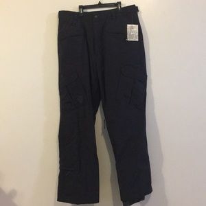 Allyance Ski/Snowboard Winter Pants NEW Mens Sz XL Very warm for outside action